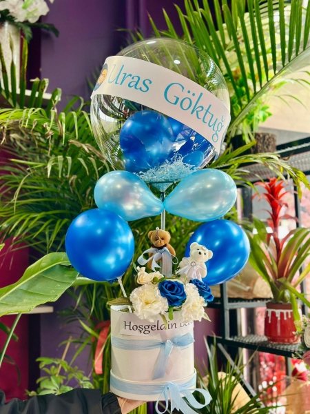 Kutuda Erkek Bebek Balon Aranjman