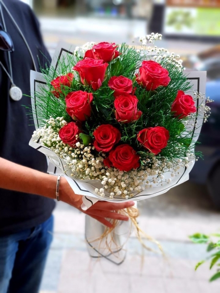 12 Adet Gül Buketi