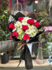 Kasımpatı 7 Gül Buketi